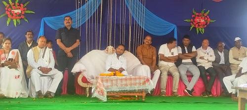 बाबा गुरू घासीदास के पदचिन्ह का अनुसरण कर सकारात्मक दिशा में बढे़ 2