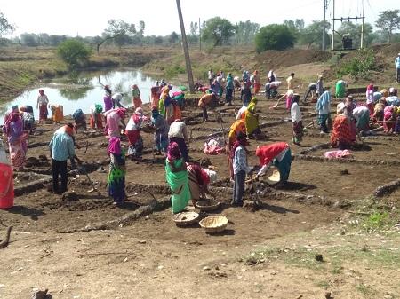 3 से 6 फीट बढ़ गया नरवा योजनाओं से वाटर लेवल अभी साढ़े तीन हजार प्रोजेक्ट्स पर हो रहे काम 2